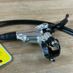 Formula CURA 4 Scheibenbremse Polish VR Oder HR -Fox-Laden IMG 7963 1dd0d32d 9256 4c41 aa7b bdf16e61d353