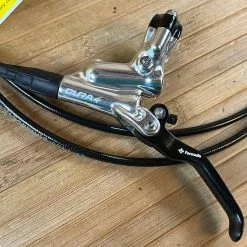 Formula CURA 4 Scheibenbremse Polish VR Oder HR -Fox-Laden IMG 7967 388258a9 b22b 4247 8ff9 51aec090ef9f