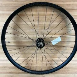 Reverse Black One Hinterrad HR 27,5" Boost 148 X 12mm Schwarz XD 16 Reverse Black One Hinterrad HR 27,5" Boost 148 X 12mm Schwarz XD -Fox-Laden IMG 7968 fdf1fb6e a420 41d8 9ddb eb32f8e888d3