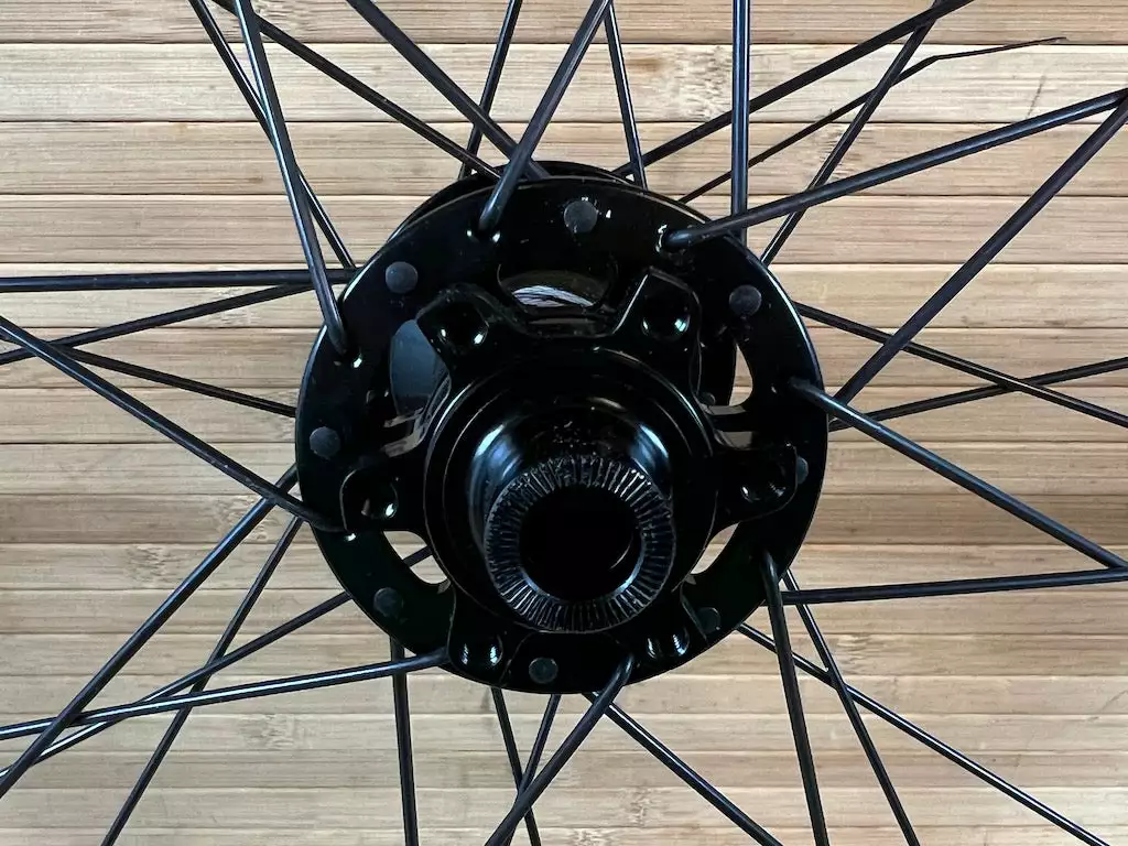 Reverse Black One Hinterrad HR 27,5" Boost 148 X 12mm Schwarz XD 4 Reverse Black One Hinterrad HR 27,5" Boost 148 X 12mm Schwarz XD – Bild 4