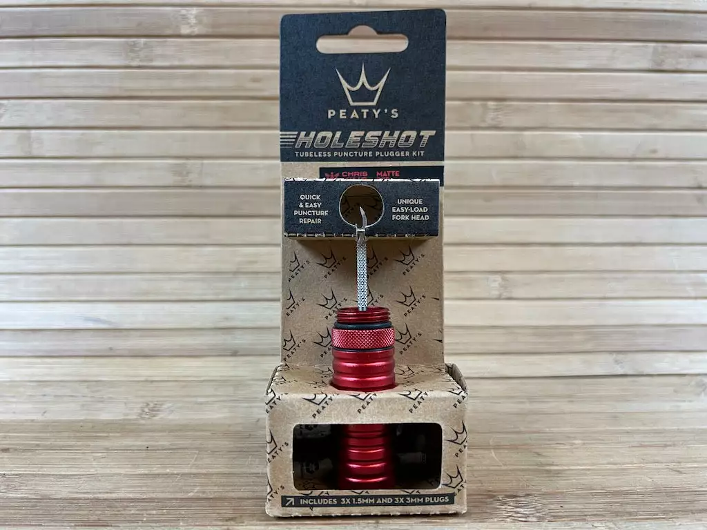 Peaty's Holeshot Tubeless Puncture Plugger Reparatur Kit Matte Red 1 Peaty's Holeshot Tubeless Puncture Plugger Reparatur Kit Matte Red