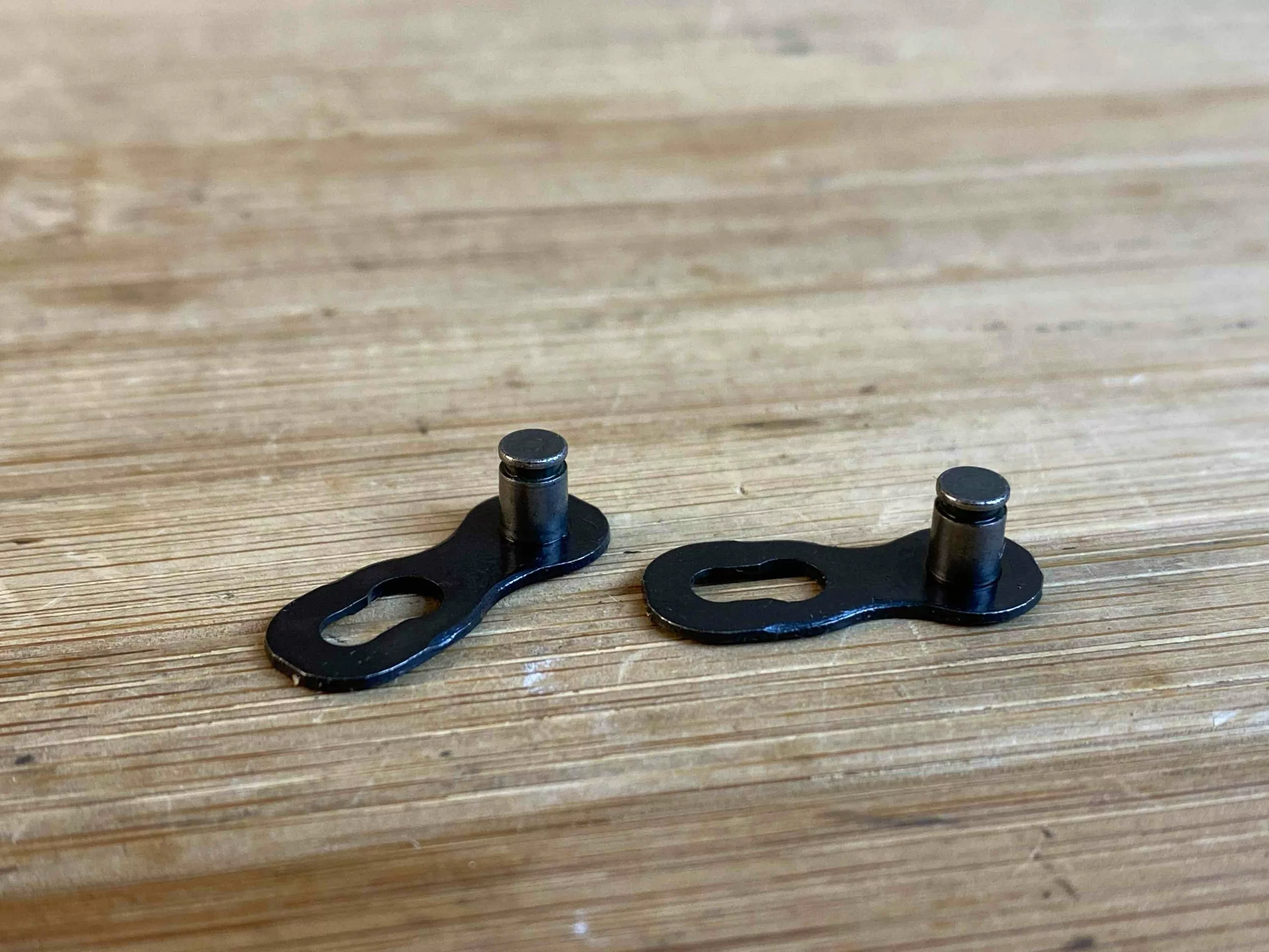 SRAM Powerlock Kettenschloss Schwarz 10-fach 2 SRAM Powerlock Kettenschloss Schwarz 10-fach – Bild 2