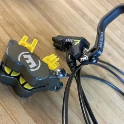 Magura MT7 PRO Einzelbremse 11 Magura MT7 PRO Einzelbremse -Fox-Laden IMG 8694 scaled