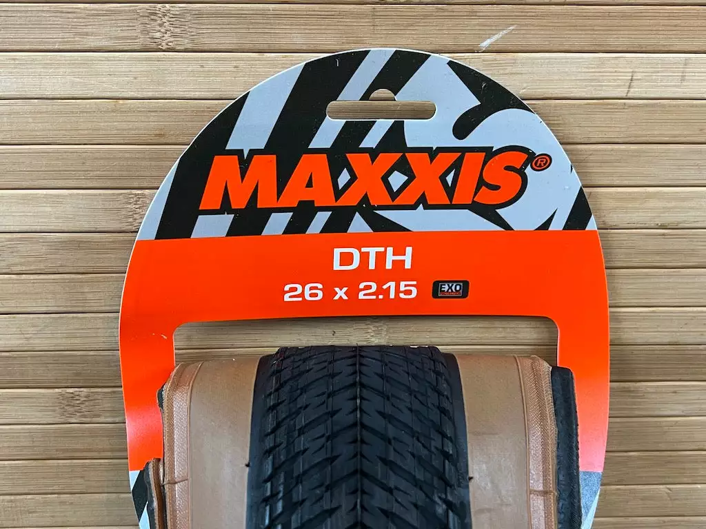 Maxxis DTH Tanwall Reifen 26 X 2.15 EXO Faltbar 3 Maxxis DTH Tanwall Reifen 26 X 2.15 EXO Faltbar – Bild 3