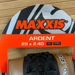 Maxxis Ardent Tanwall Reifen 29 X 2.4 EXO TR -Fox-Laden IMG 8793