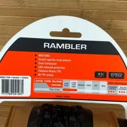 Maxxis Rambler Tanwall Reifen 700 X 45C EXO TR Gravel -Fox-Laden IMG 8808