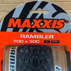 Maxxis Rambler Tanwall Reifen 700 X 50C EXO TR Gravel -Fox-Laden IMG 8810
