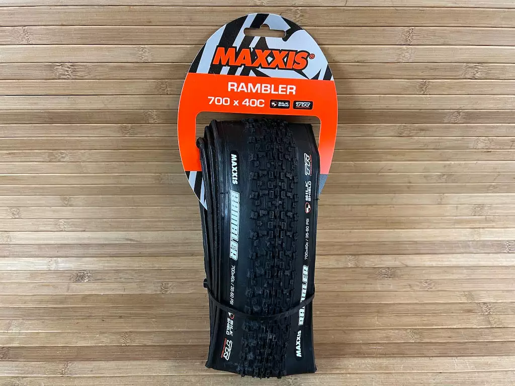 Maxxis Rambler Reifen 700 X 40C Silk Shield TR Gravel 1 Maxxis Rambler Reifen 700 X 40C Silk Shield TR Gravel