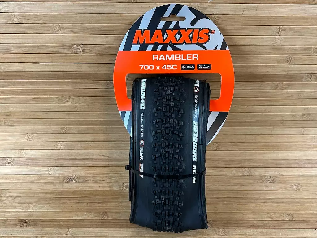 Maxxis Rambler Reifen 700 X 45C Silk Shield TR Gravel 1 Maxxis Rambler Reifen 700 X 45C Silk Shield TR Gravel