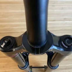 Rock-shox RockShox ZEB R 2021 180mm 27,5" Debon Air Federgabel Schwarz -Fox-Laden IMG 8847 scaled