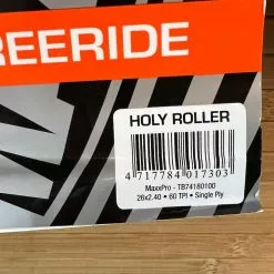 Maxxis Holy Roller Reifen 26 X 2.4 MaxxPro 60TPI Single Ply 11 Maxxis Holy Roller Reifen 26 X 2.4 MaxxPro 60TPI Single Ply -Fox-Laden IMG 8859
