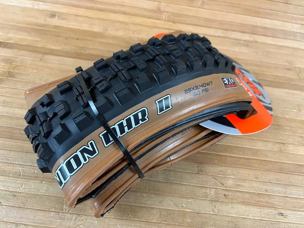 Maxxis Minion DHR II Tanwall Reifen 29 X 2.4 EXO TR 2 Maxxis Minion DHR II Tanwall Reifen 29 X 2.4 EXO TR – Bild 2