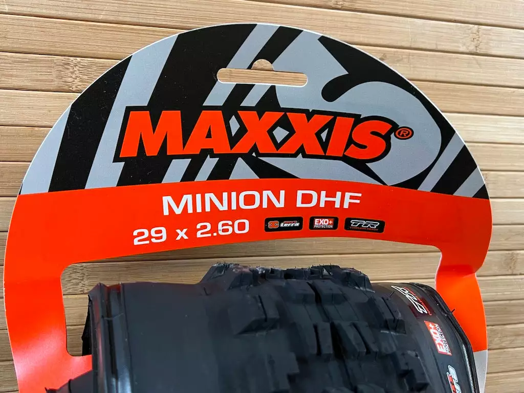Maxxis Minion DHF Reifen 29 X 2.6 EXO+ TR 3C Maxx Terra 3 Maxxis Minion DHF Reifen 29 X 2.6 EXO+ TR 3C Maxx Terra – Bild 3