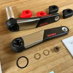 Race Face ERA Carbon Kurbel 170mm Rot 136er Achse -Fox-Laden IMG 9020