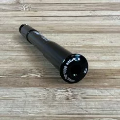 FOX Kabolt Achse Boost 110x15mm Black Axle -Fox-Laden IMG 9094