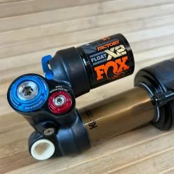Fox Float X2 Factory Race 2021 2-POS 210 X 52.5mm Dämpfer -Fox-Laden IMG 9237