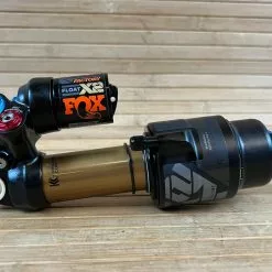 Fox Float X2 Factory 2-POS 2021 200x51mm Dämfper -Fox-Laden IMG 9246 21c5a860 27e5 4b03 9622 c1116dfd4e36