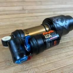 Fox Float X2 Factory 2-POS 2021 200x51mm Dämfper -Fox-Laden IMG 9249 f6277915 5c9e 4786 ad1f 769fe5560692