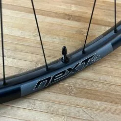 Race Face Next R 31 Carbon Hinterrad HR 29" Boost Schwarz 15 Race Face Next R 31 Carbon Hinterrad HR 29" Boost Schwarz -Fox-Laden IMG 9250