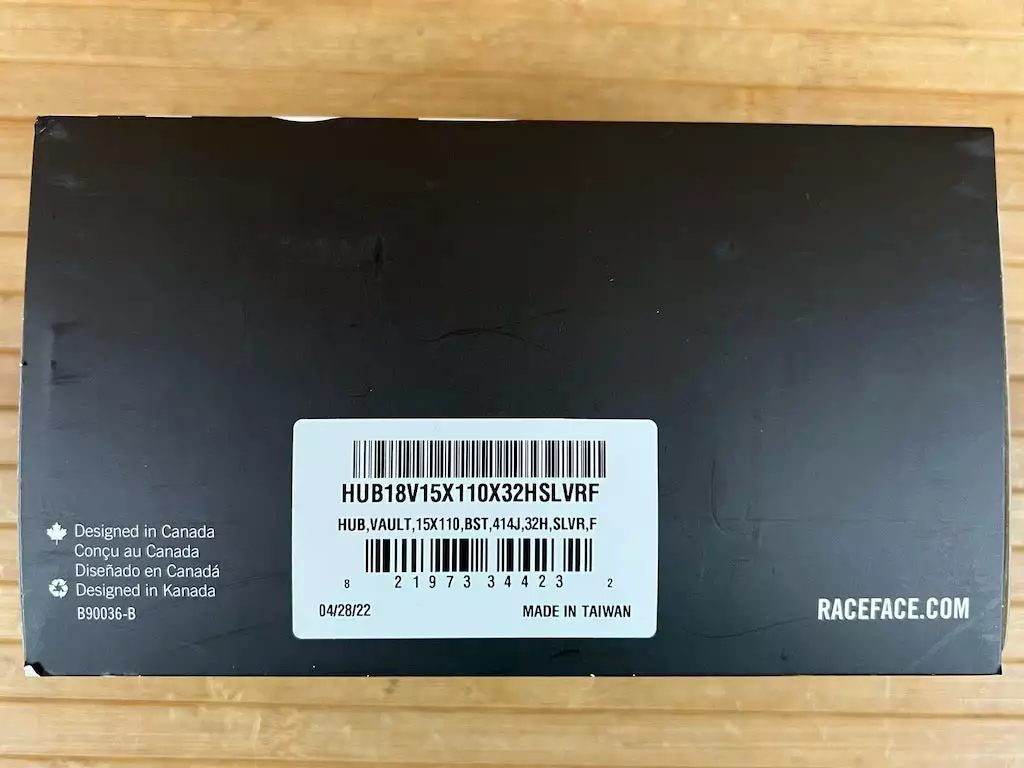 Race Face Vault VR Nabe Boost 110x15 32 Loch Silber 7 Race Face Vault VR Nabe Boost 110x15 32 Loch Silber – Bild 7