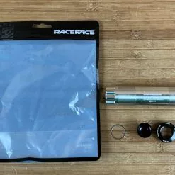 Race Face Spindle Kit Cinch SixC 30mm / 73mm Welle