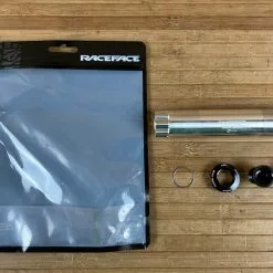 Race Face Spindle Kit Cinch SixC 30mm / 83mm Welle
