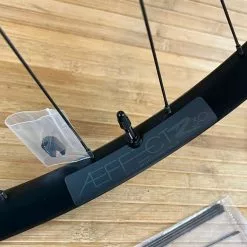 Race Face Aeffect R 30 Hinterrad HR 29" Boost Schwarz Shimano HG 11 Race Face Aeffect R 30 Hinterrad HR 29" Boost Schwarz Shimano HG -Fox-Laden IMG 9682 fc3cce54 d435 4cea 81ce 0f9ce3d314ad