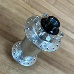 Industry-nine Industry Nine Hydra Classic Boost 6B Vorderradnabe Silber 32 Loch 110x15 -Fox-Laden IMG 9932 727754cb 74ca 45c3 b0f1 870b26a14201